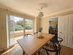 Trueman Court, Worksop