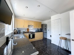 Trueman Court, Worksop