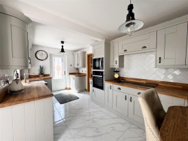 Avon Way, Worksop