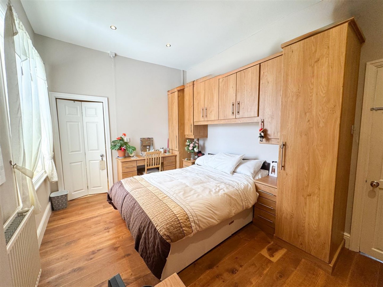 High Road, Carlton-In-Lindrick, Worksop