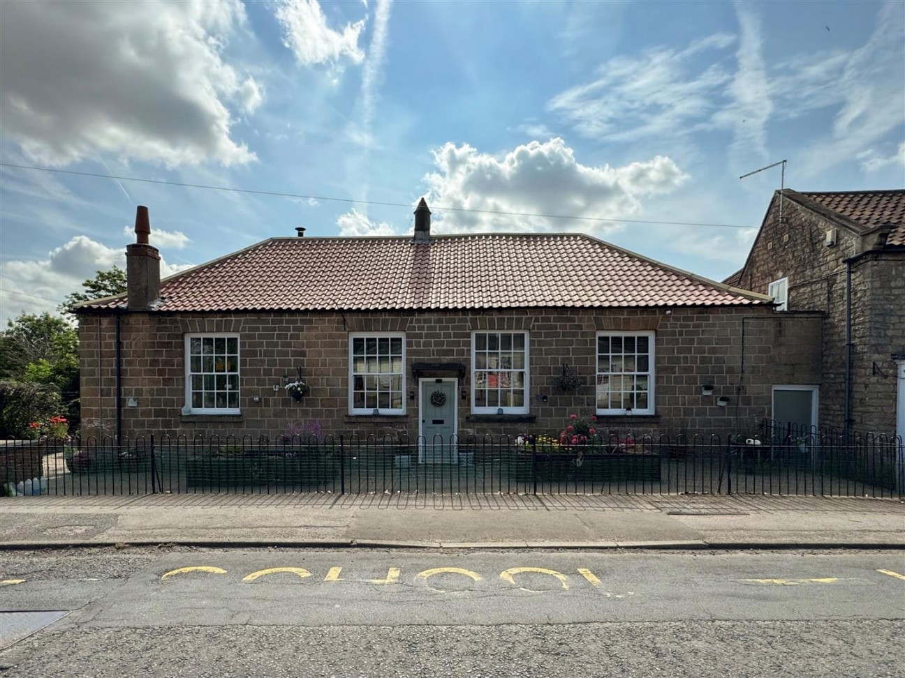 High Road, Carlton-In-Lindrick, Worksop