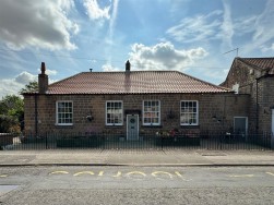 High Road, Carlton-In-Lindrick, Worksop