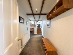 High Road, Carlton-In-Lindrick, Worksop