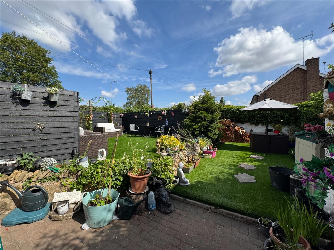 High Road, Carlton-In-Lindrick, Worksop