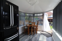 Lancaster Walk, Worksop