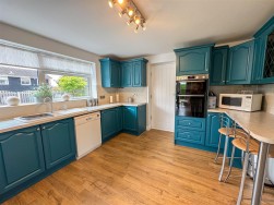 Stirling Drive, Carlton-In-Lindrick, Worksop