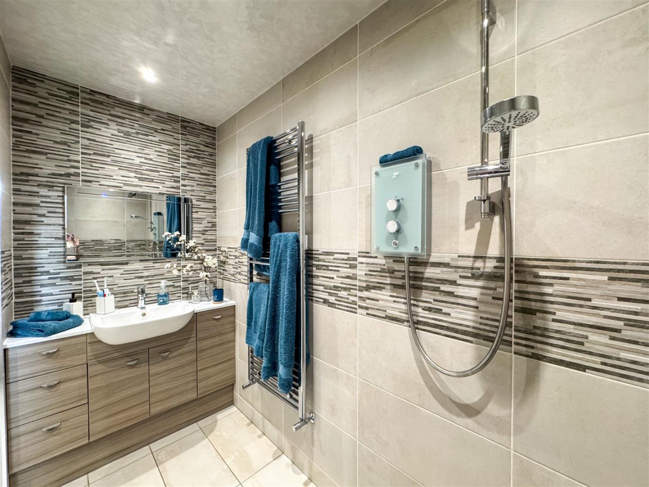 Long Lane, Carlton-In-Lindrick, Worksop