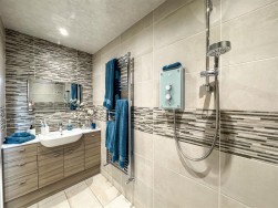 Long Lane, Carlton-In-Lindrick, Worksop