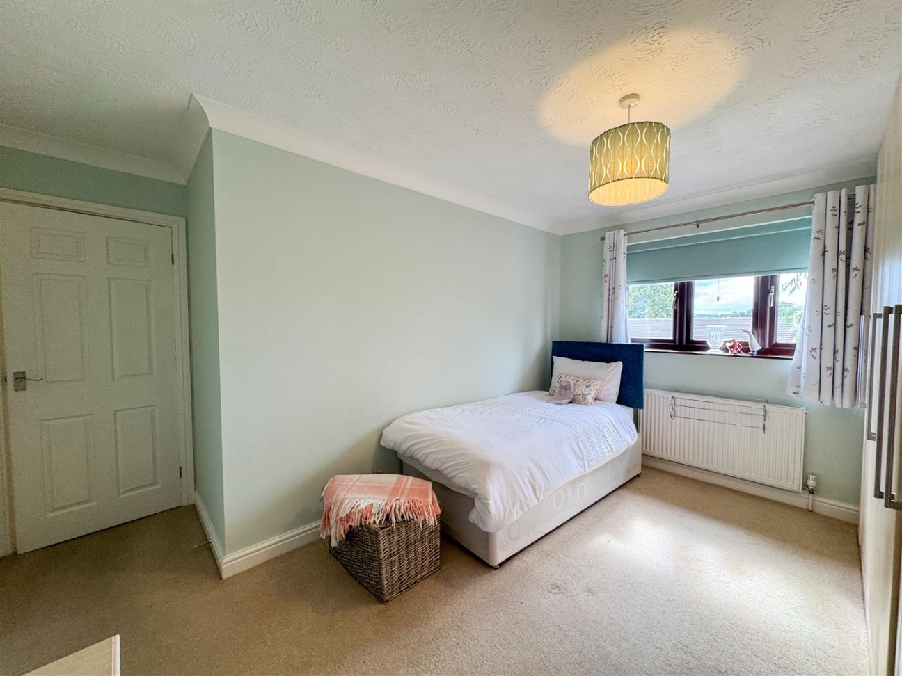 Long Lane, Carlton-In-Lindrick, Worksop