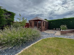 Long Lane, Carlton-In-Lindrick, Worksop