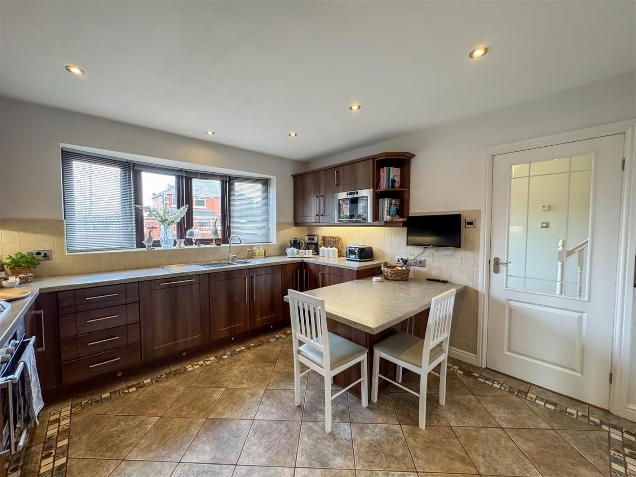 Long Lane, Carlton-In-Lindrick, Worksop