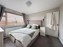 Bramlyn Close, Clowne, Chesterfield