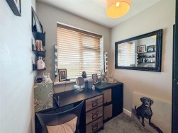 Bramlyn Close, Clowne, Chesterfield