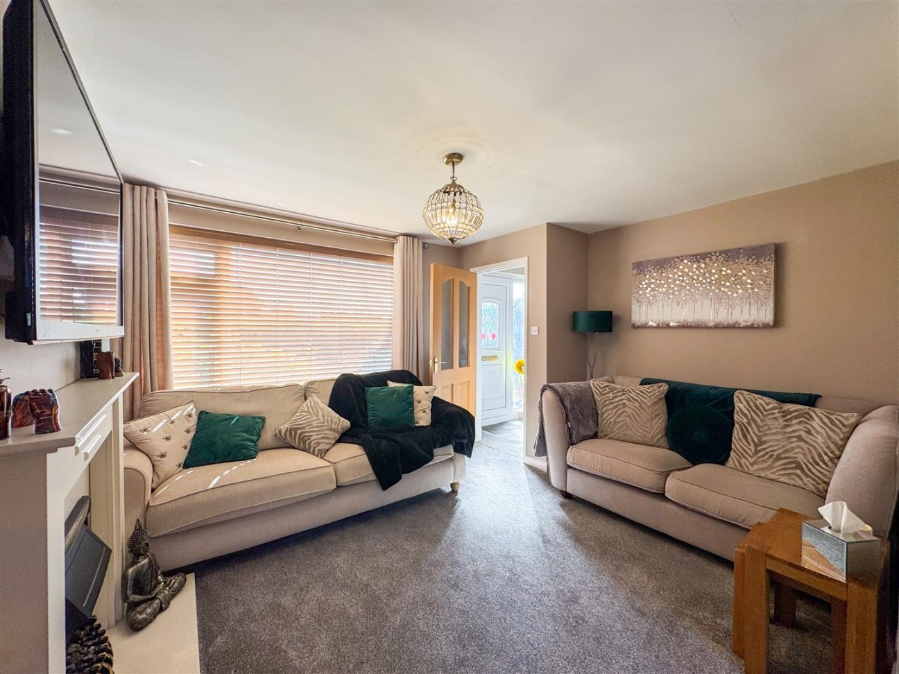 Bramlyn Close, Clowne, Chesterfield