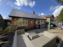 Barrowby Court, Worksop