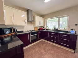 Valley Road, Worksop