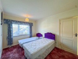 Carlton Avenue, Worksop