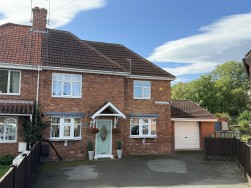 White Avenue, Langold