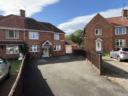White Avenue, Langold