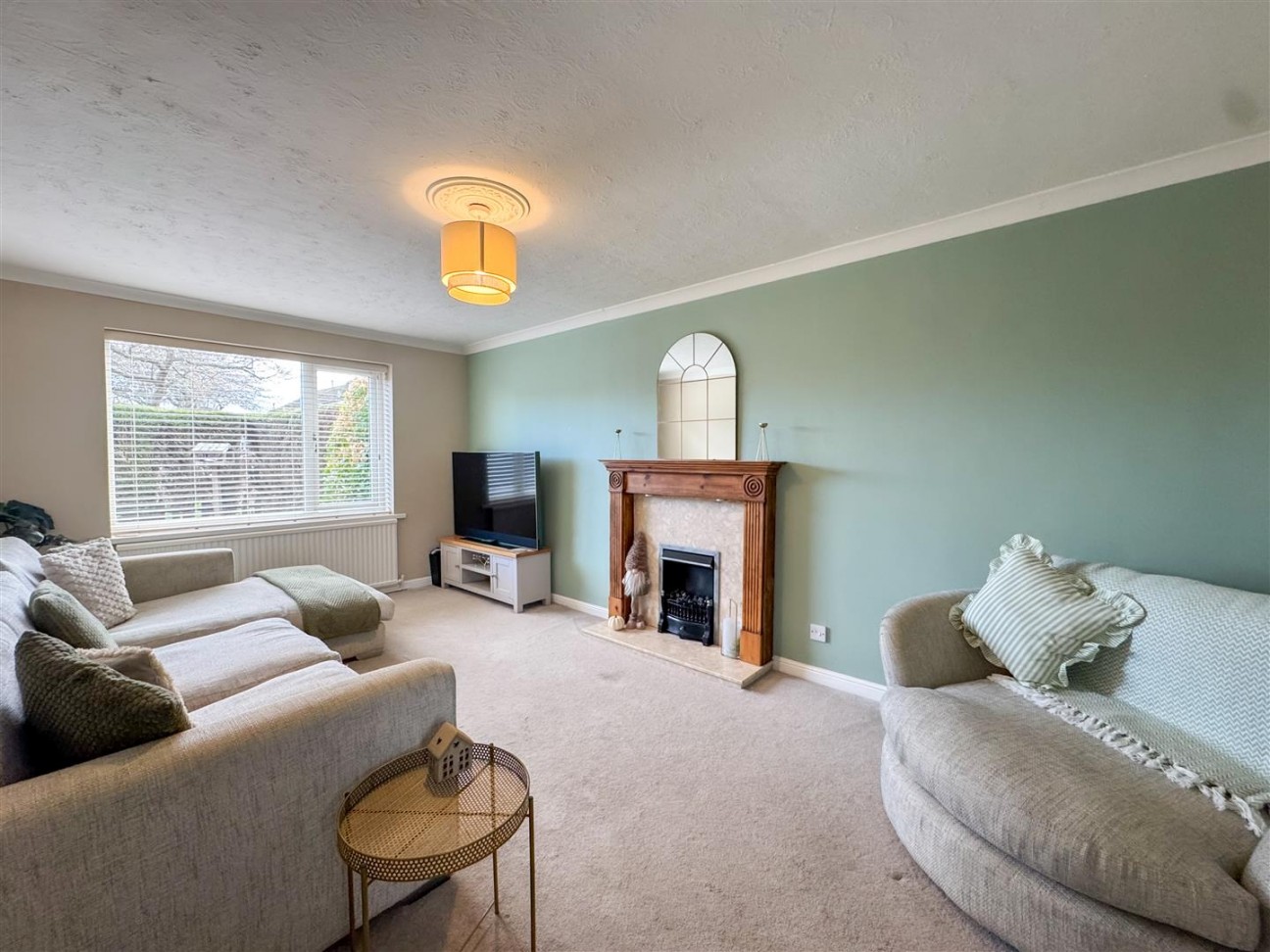 Ravens Court, Worksop