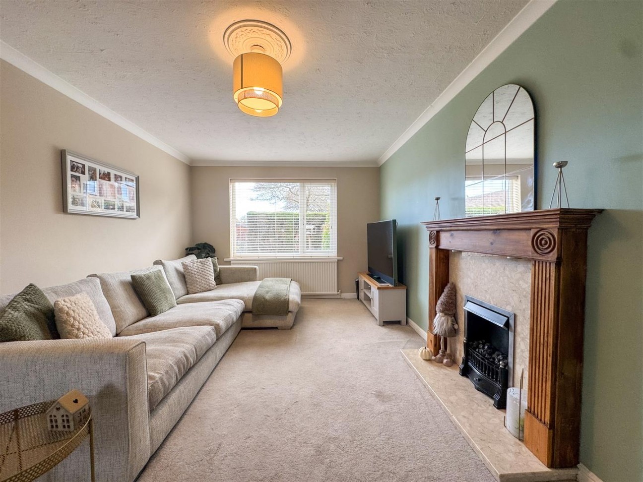 Ravens Court, Worksop