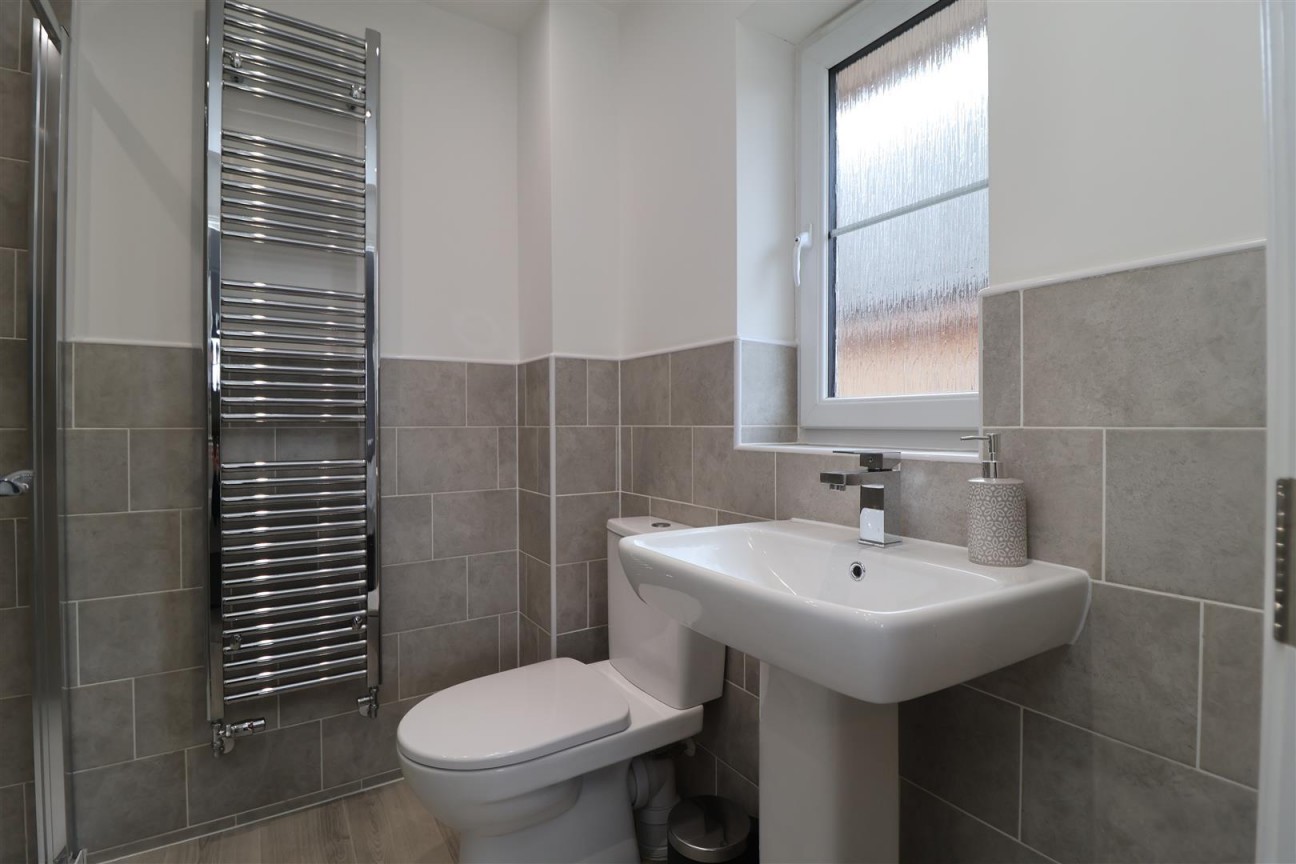 Wallis Grove, Harworth