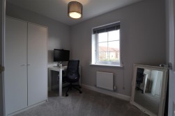 Wallis Grove, Harworth