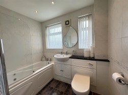 Edinburgh Drive, North Anston, S25