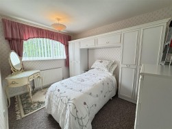 Edinburgh Drive, North Anston, S25