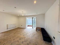 Chesterton Drive, Worksop, S81