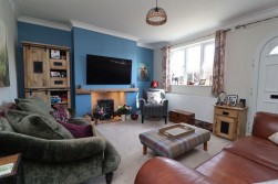 Shireoaks Row, Shireoaks, S81