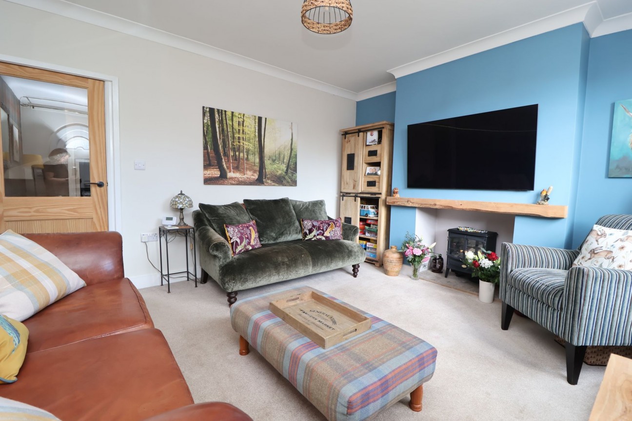 Shireoaks Row, Shireoaks, S81