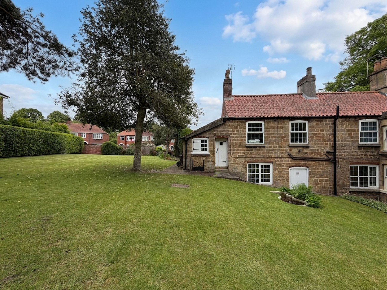 High Road, Carlton-In-Lindrick, S81