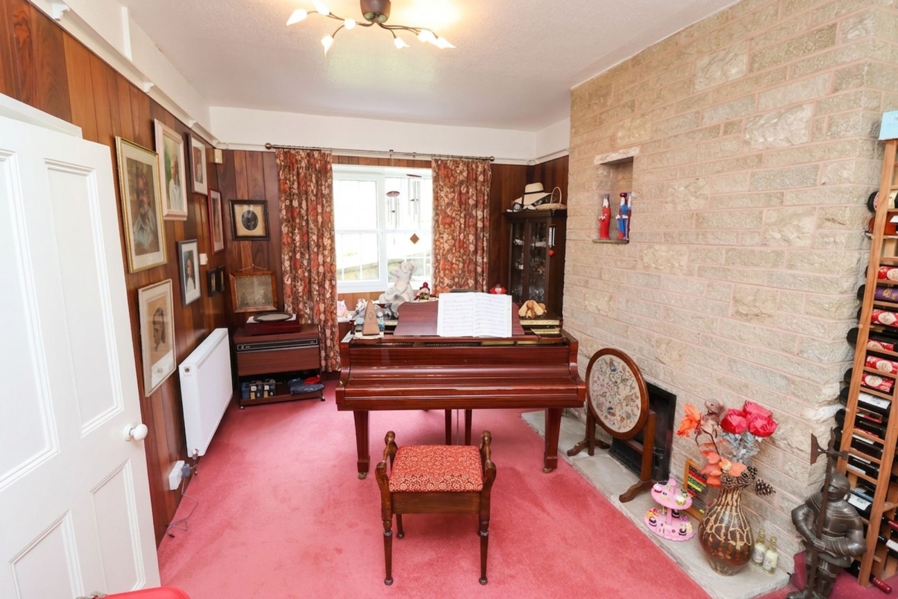 High Road, Carlton-In-Lindrick, S81