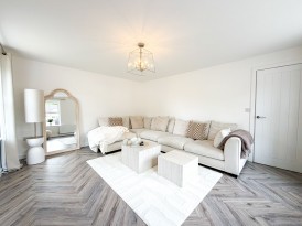 Hewer Drive, Costhorpe, S81