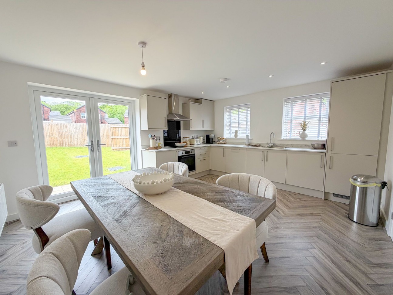 Hewer Drive, Costhorpe, S81