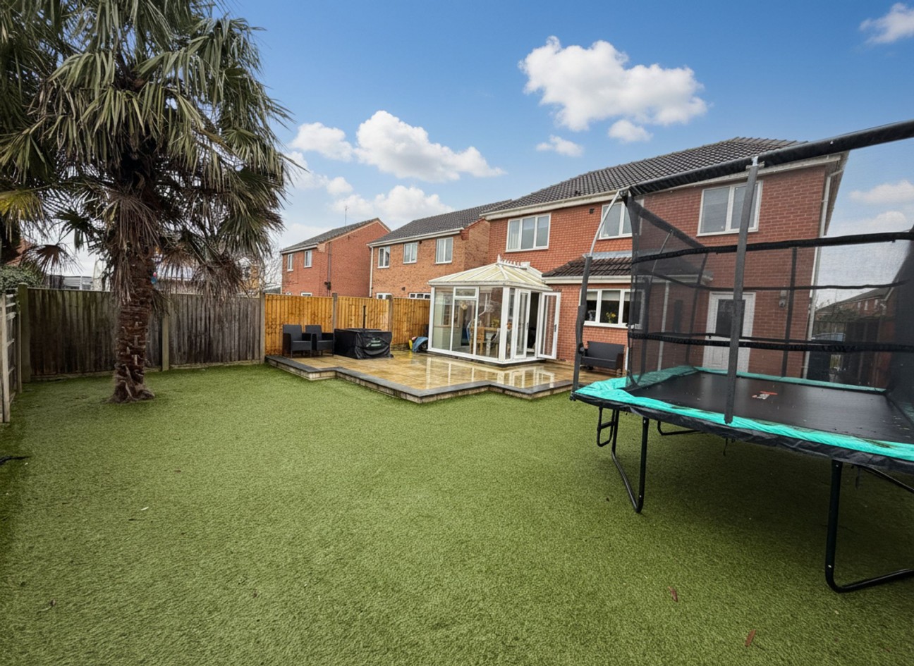 Cornfield Close, Carlton-In-Lindrick, S81