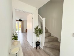 Westfield Way, S43