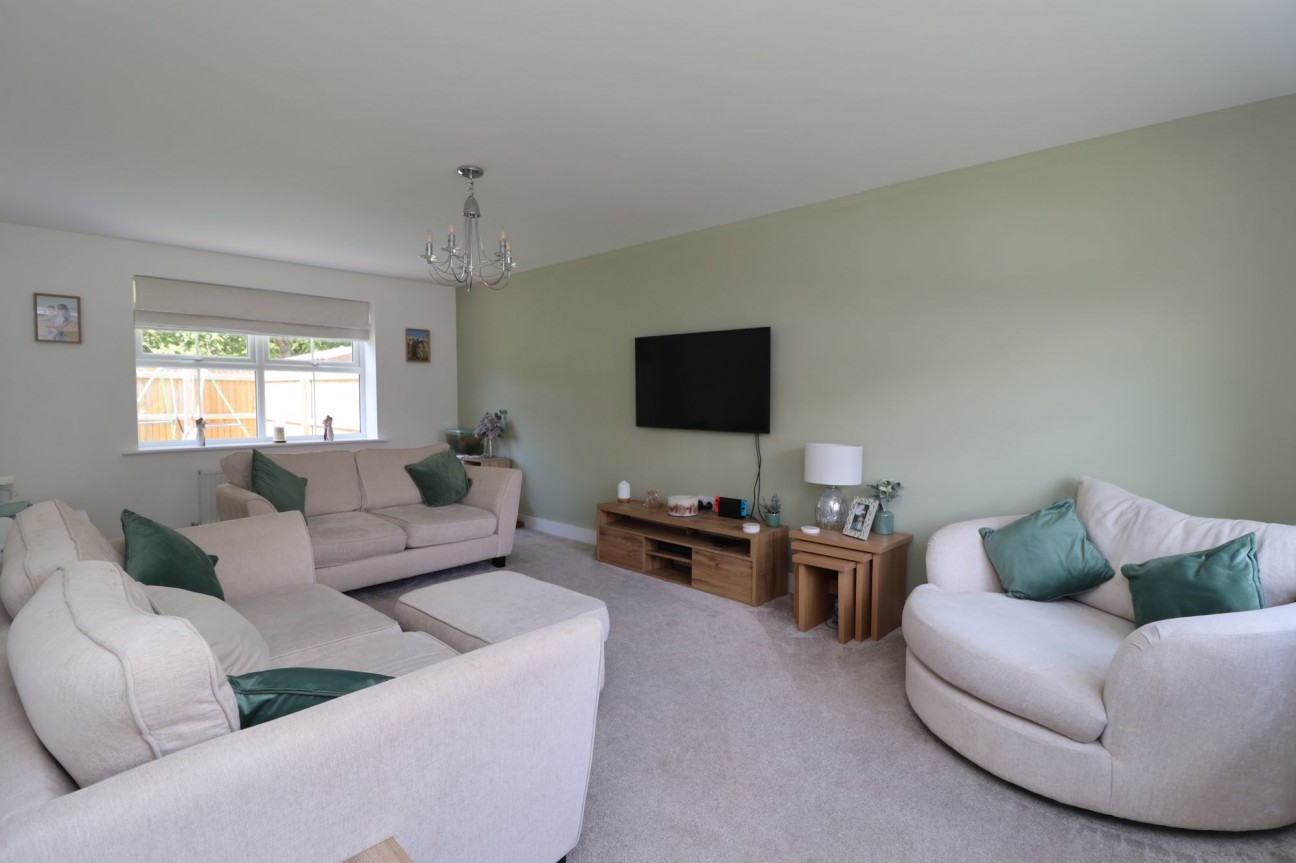 Lampman Way, Costhorpe, S81
