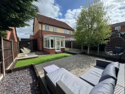 Manor Close, Worksop, S80