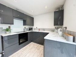 Manor Close, Worksop, S80