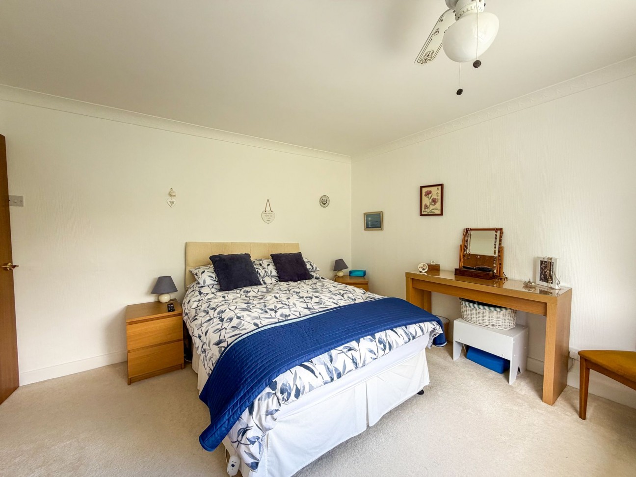 Scotland Street, Whitwell, S80