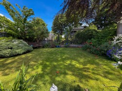 Scotland Street, Whitwell, S80