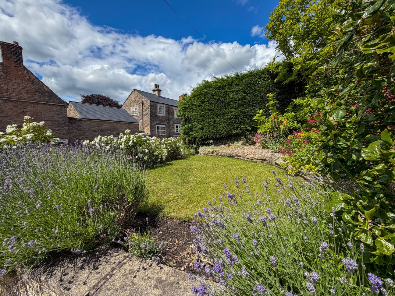 Scotland Street, Whitwell, S80