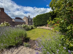 Scotland Street, Whitwell, S80