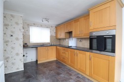 Westway, Worksop, S81