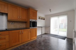 Westway, Worksop, S81