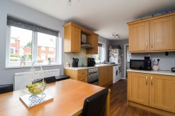 Chesterton Drive, Worksop, S81