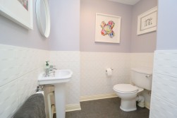 Hall Drive, Worksop, S80