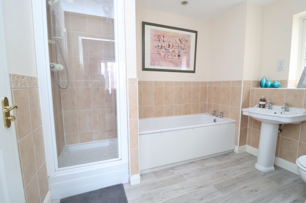 Hall Drive, Worksop, S80